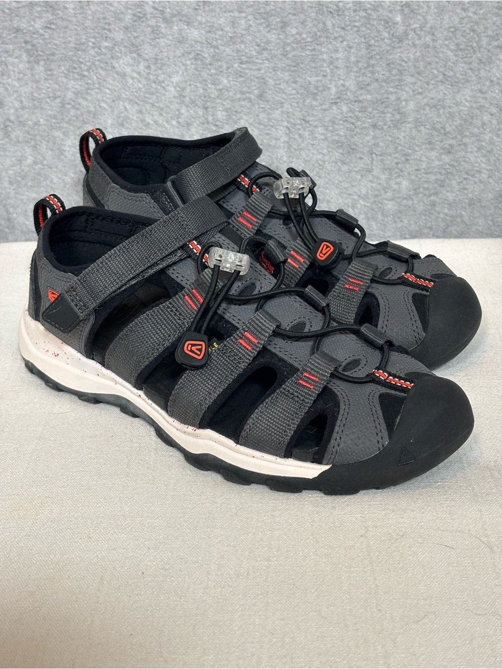 KEEN Unisex Child Newport Neo H2 Closed Toe Water Sandals-Gray/Orange-Youth 5